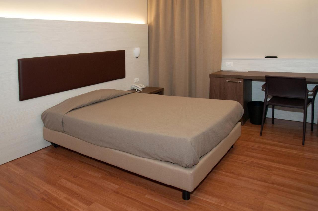 Hotel Buca Di Bacco 볼타 만토바나 외부 사진